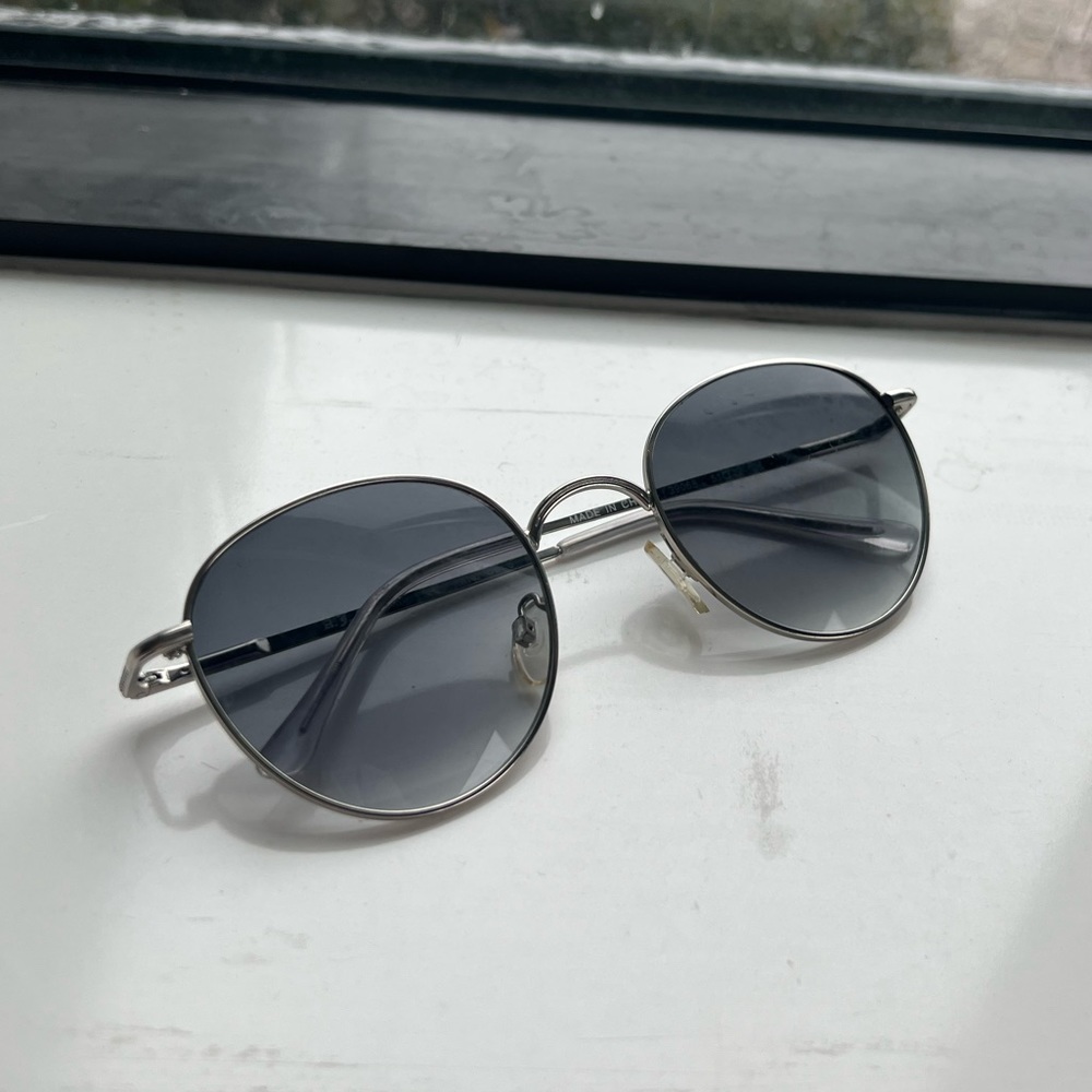 Silver Round Frame Sunglasses